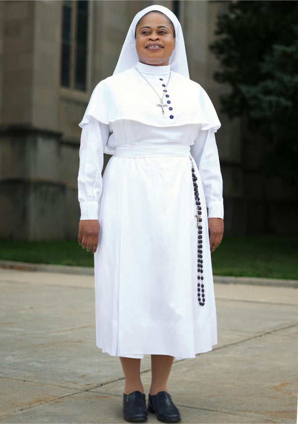 Spiritual White Nun Habit Designed for Devotion